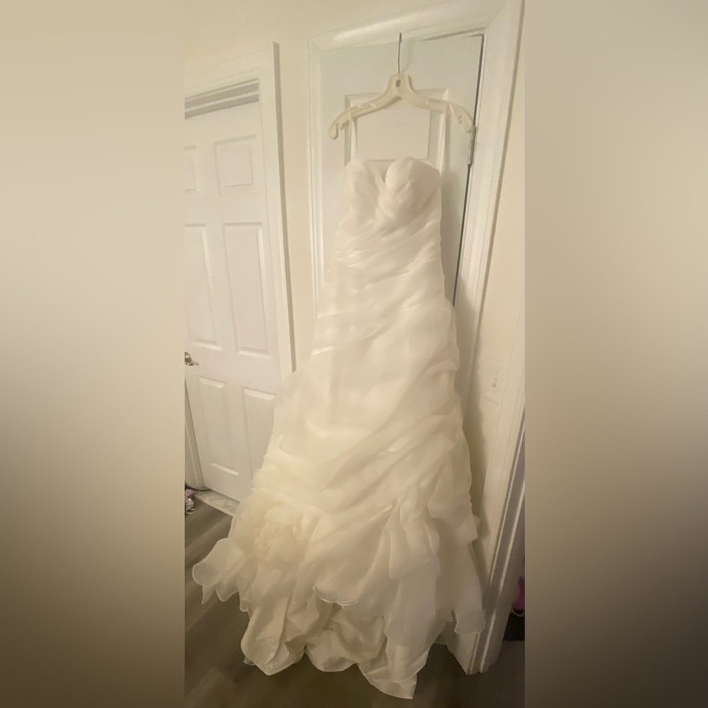 Casablanca,2064 wedding dress 12 originally altered on the top see measurements
